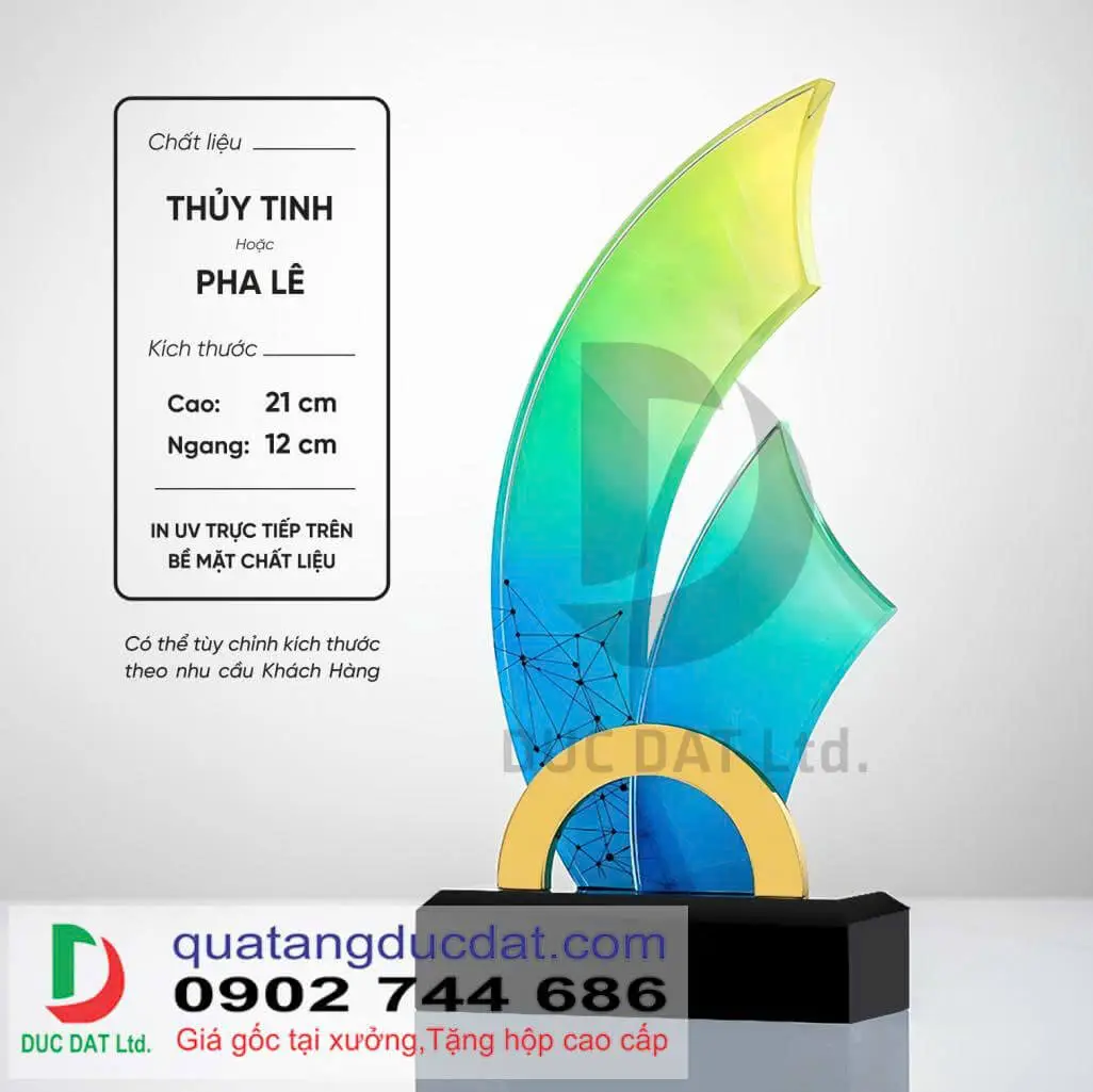 Kỷ Niệm Chương Pha Lê 272 – Vẻ Đẹp Biểu Tượng Của Lời Tri Ân